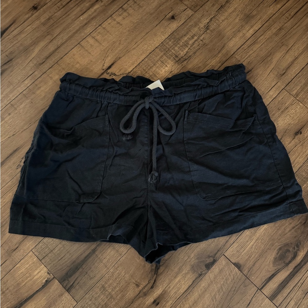 Black linen blend paper bag shorts with drawstring